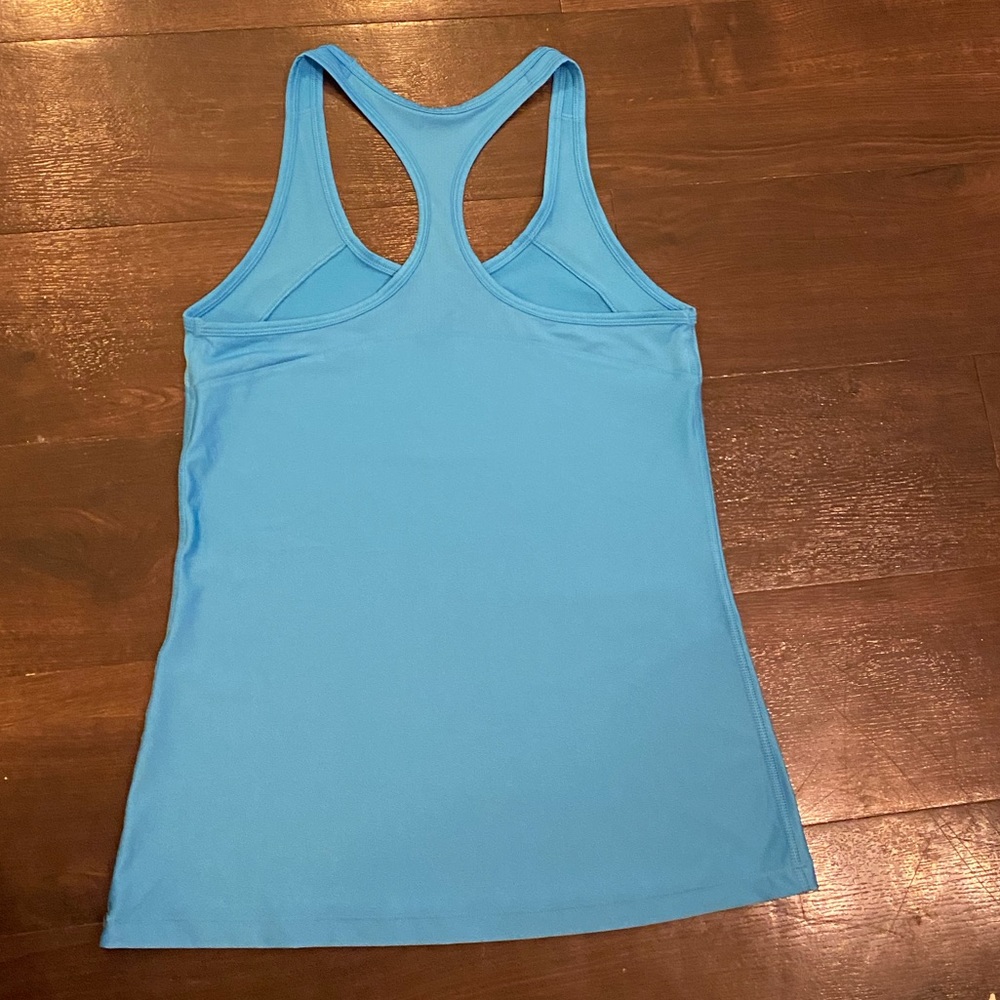 Under Armour Razorback tank - small - Picture 3 of 3